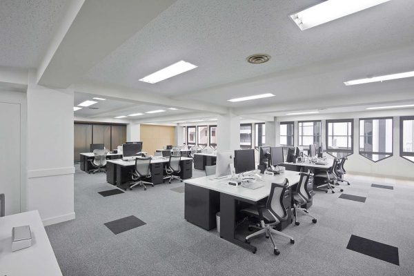 fabricants de meubles sous contrat - solutions de mobilier de bureau clé en main