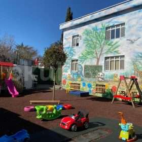 garden type children's playgrounds and toys